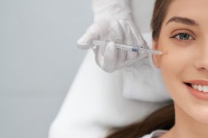 Sculptra: rejuvenescimento natural e duradouro para pele radiante!